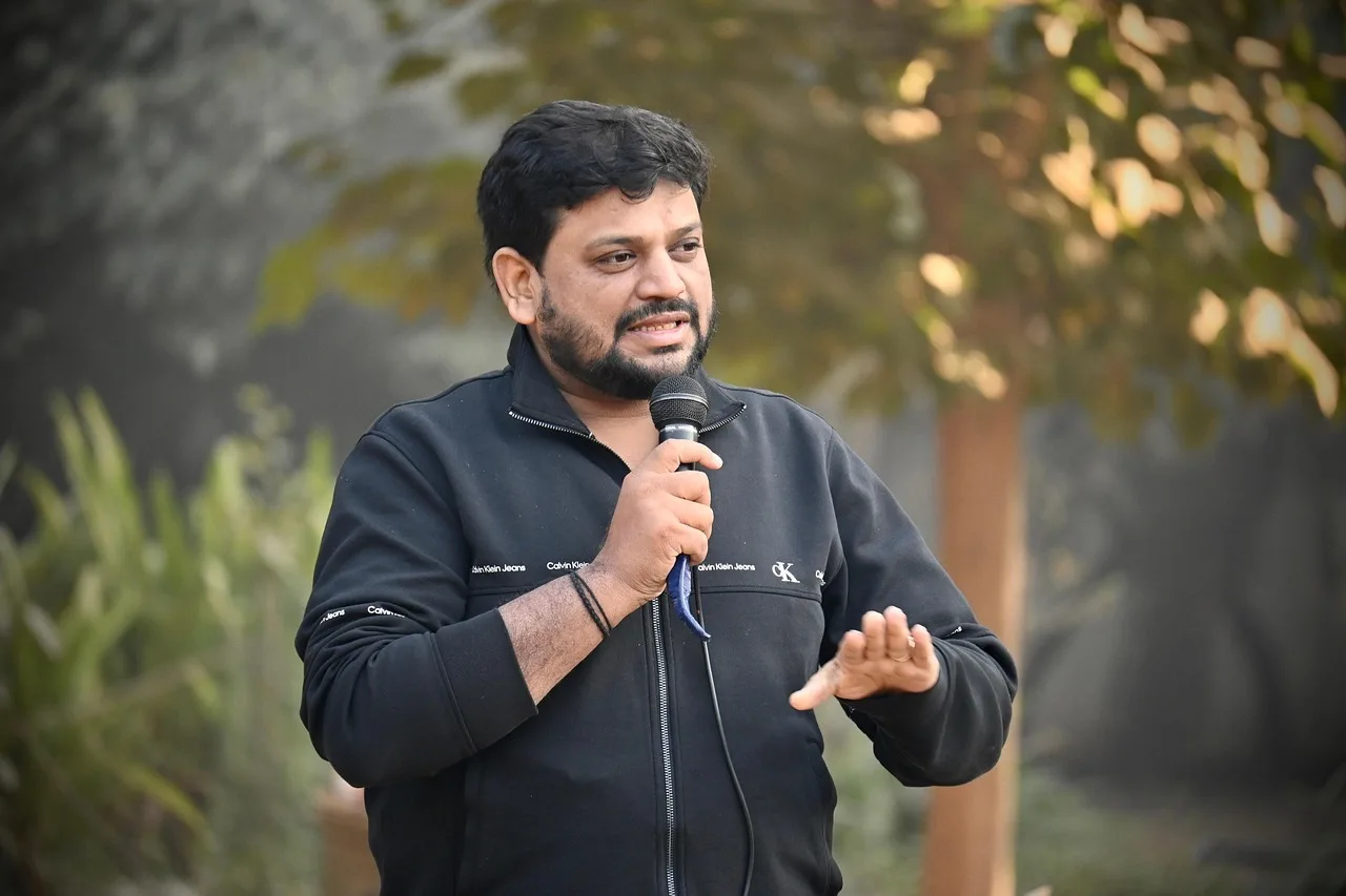 man, microphone, speech, talk, speaker, speech, speech, speech, speech, speech, speaker, speaker
